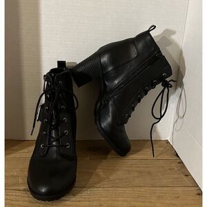 Kelly & Katie Women’s Chunky Boots Size 7M Heeled Lace Up Kassena